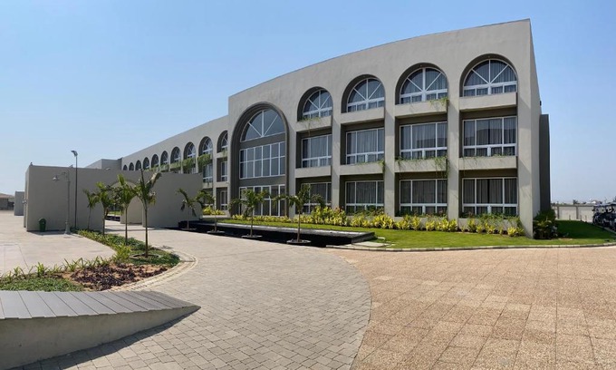 Bardoli Hotel | Bhavanta Hotel & Resort