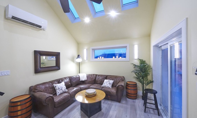 Kitchener Apartment | BHL Sunset Loft 1 Bedroom 2 Bath