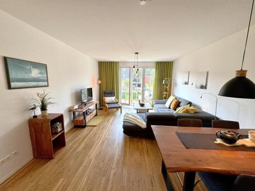 Ostseebad Dierhagen Apartment | Bickbeeren Schweiz Villa Amalia, "Dicker Fisch"