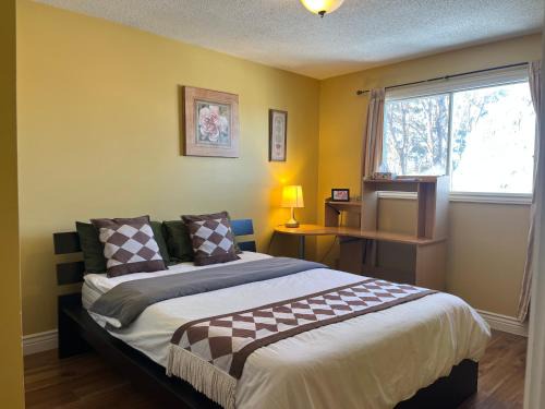 Northwest Calgary House | Biddington private room close airport!