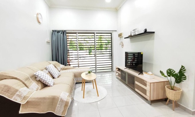 Bidor House | Bidor Family Choice Homestay 3-8paxs