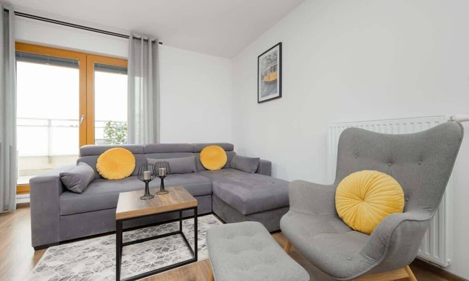Konstancin-Jeziorna Apartment | Bielawska 3 | Modern Apartment | Parking