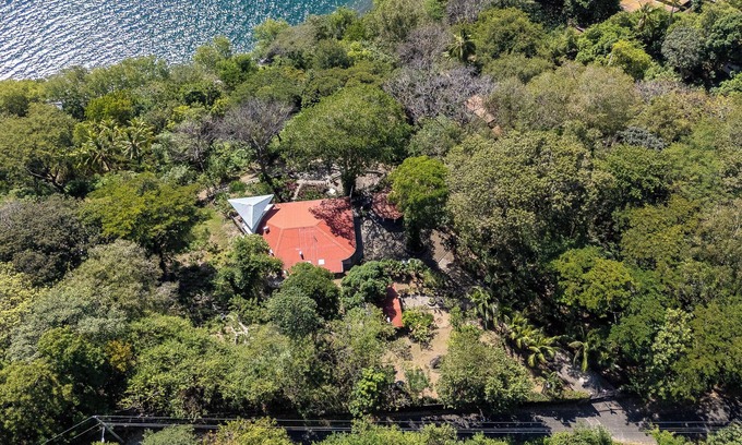 La Laguna Villa | Bienvenidos a villa Helga Solano llena de una belleza natural y aguas cristalina