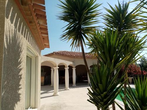 Magalas Villa | Bienvenue a l hacienda