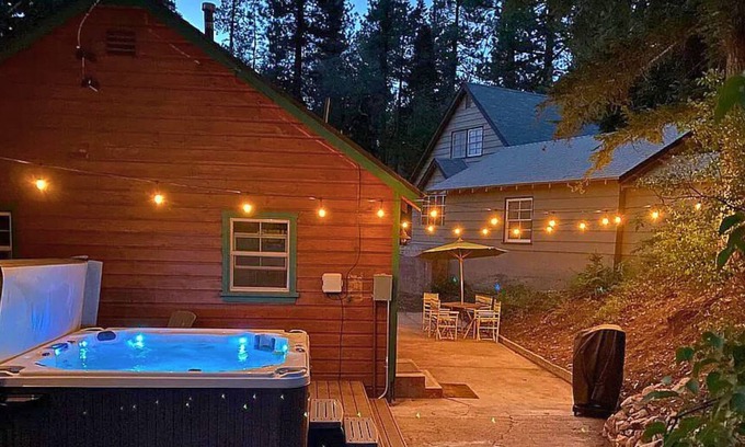 Moonridge Cabin | Big Bear Bliss, Hot Tub, BBQ Grill, Outdoor Fun