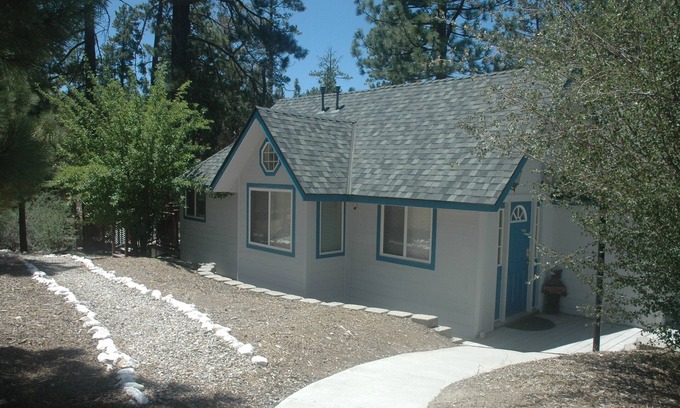 The Village House | Big Bear Lake Charming Cabin