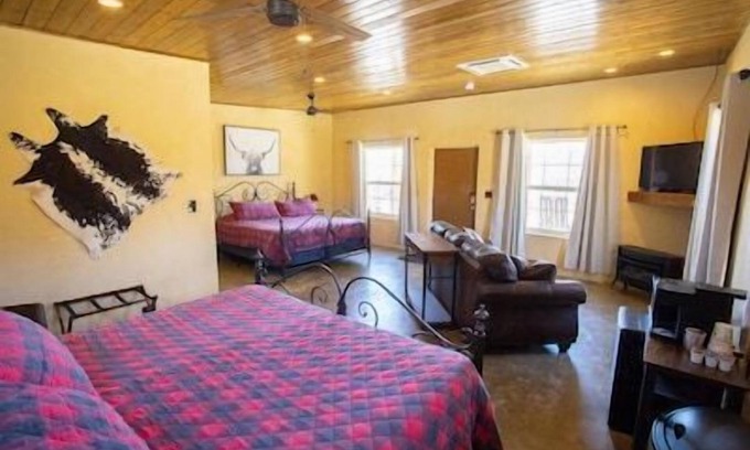 Terlingua Cabin | Big Bend Lodging at Ten Bits Ranch | Room #5 (Delmonico’s Steakhouse)
