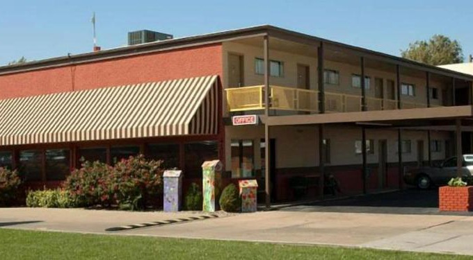 Great Bend Hotel | Big Bend Traveler's Inn
