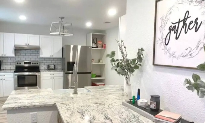 Bandera House | Big Blue | Hot Tub | Adventure | Family Retreat