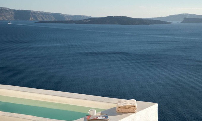 Oia Villa | Big Blue Villa with Hot tub and Sea View by Caldera Houses
