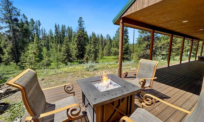 Rivers Crossing Apartment | Big Buck Lodge in West McCall