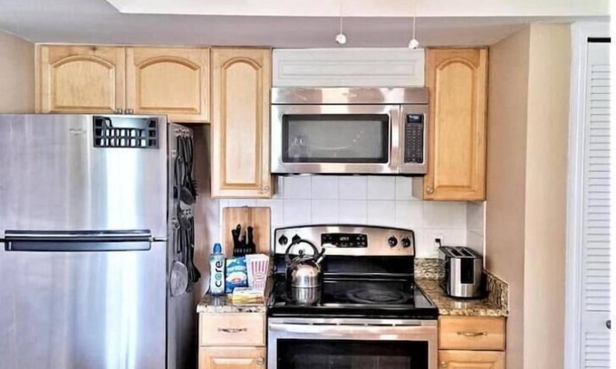 Fort Myers Apartment | BiG DoGS Welcome Comfy & Homey #1