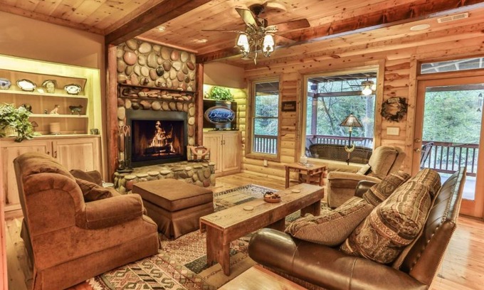 East Ellijay House | Big Elk On The Cartecay