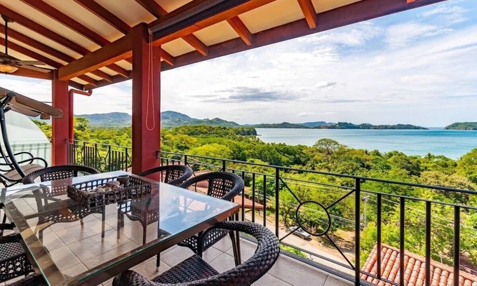 Potrero Villa | Big hillside villa in Potrero with pool and panoramic ocean views