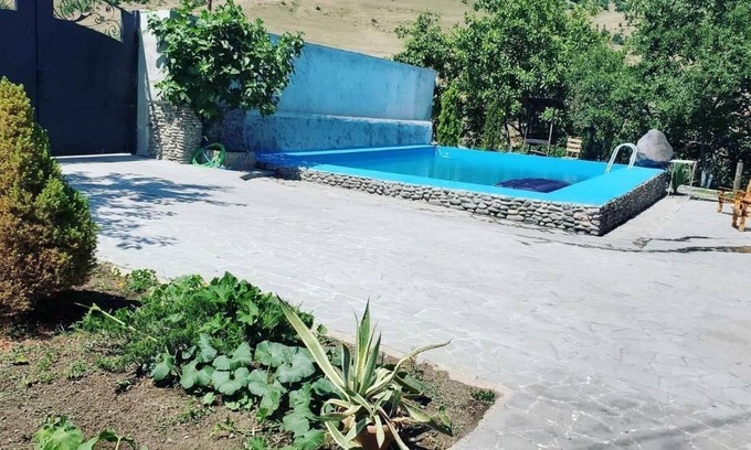 Odzun House | Big House Amoj