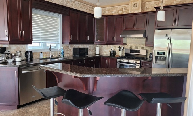 Highland West House | Big house for the big family!