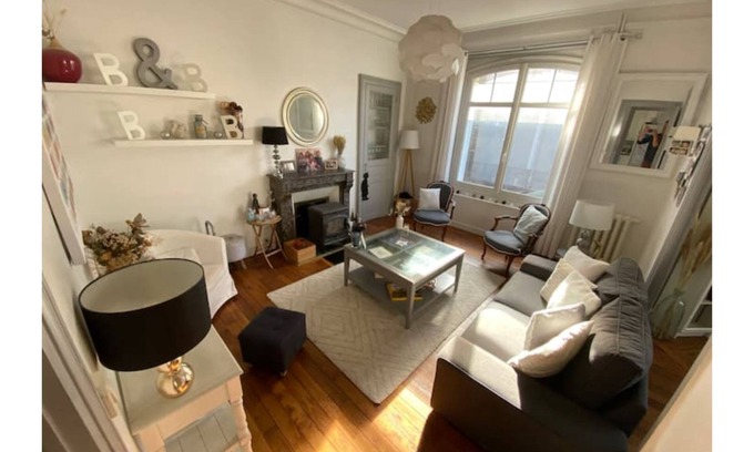 Miroir - Batignolles House | Big house. Near train station and streetcar. 2 24h tickets free!