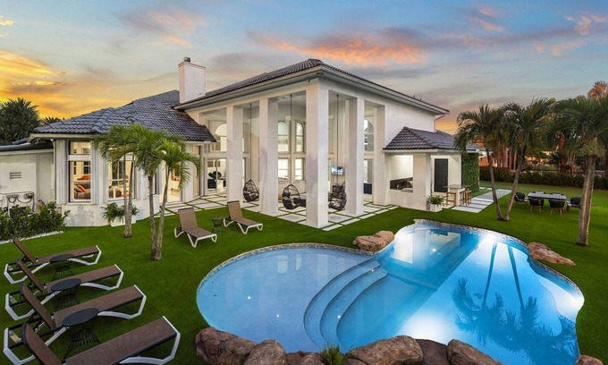 Davie Villa | Big House rental Davie Florida