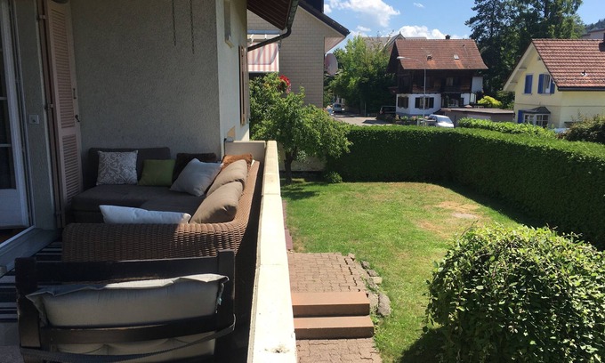 Pfaffikon District House | Big House With 7 Rooms on 2 Floors and Free Parking in Front for Yourself