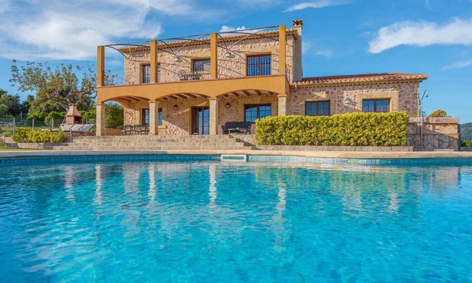 Alcudia Villa | Big luxury villa with private swimming pool located between Alcudia and Pollensa