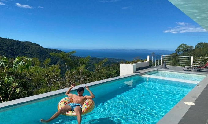 Tarcoles House | BIG Ocean View/Nice Pool -Relax on top of the mountain & in the middle of Nature