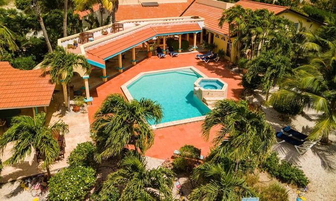 Santa Barbara Resort | Big private villa with pool