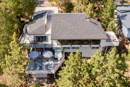 West Hills House | Big Sky by AvantStay Beautiful Mountain Home w Great Views