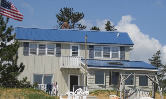 Lake Linden House | Big Traverse Bay Beach House. Book now for fall!!