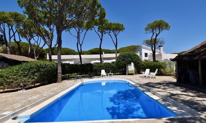 Poblado Sancti Petri Villa | Big Villa with huge garden of pinetrees and a pool, nearby the beach