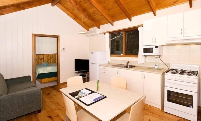Cardigan Cottage | Big4 Ballarat Windmill Holiday Park