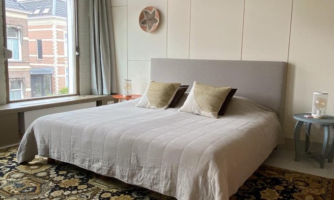 Meppel Bed & Breakfast | bij DE RODE DEUR