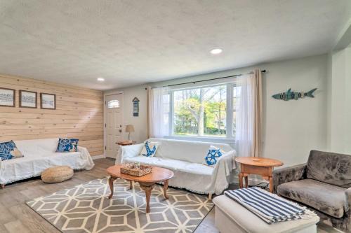 Centerville House | Bike to Beach Centerville Home with Deck!
