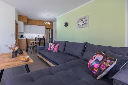 Gefira Mpania Apartment | Bill's Apartment