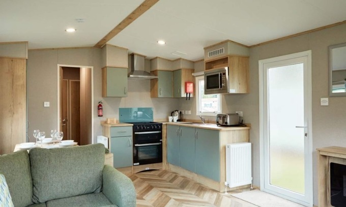 Great Billing House | Billing Aquadrome Silver 3 Bed, Pet Friendly Caravan SF03