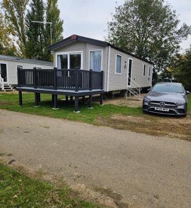 Great Houghton Resort | Billing Aquadrome Holiday Park Fishing Lakes Gold Caravan