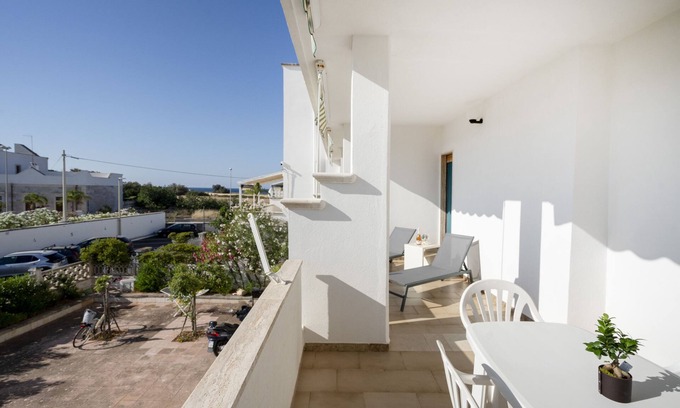 Villanova Apartment | Bilocale-Apartment-Balcony-Private Bathroom