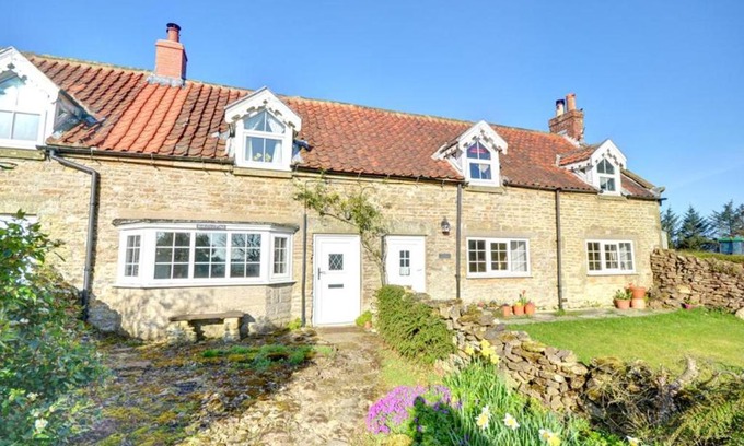 Scarborough House | Binkleys Cottage