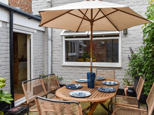 Skinningrove House | Binks