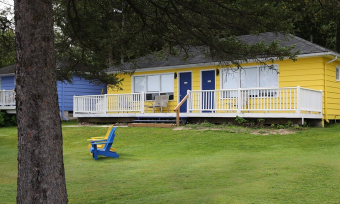 Port Stanton Cottage | Birch Cottage - 3 Br - on Beautiful Sparrow Lake