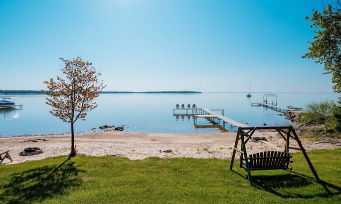 Northport Cottage | Birch Harbor, Lakefront Cottage - Northport, Michigan