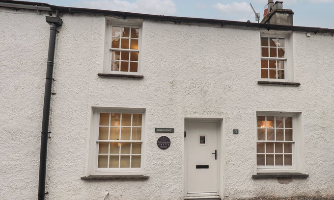 Ambleside Cottage | BIRCHCROFT, pet friendly, character holiday cottage in Ambleside