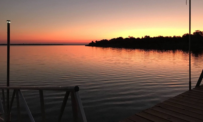 Hallsburg House | Bird's Eye View- Lake Access!