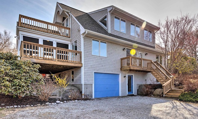 Little Compton House | Birder’s Paradise Beachhouse < 2 Miles to Winery!