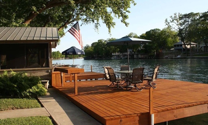 Seguin House | Birdnest Family Lake House - Spacious Lake McQueeney Home