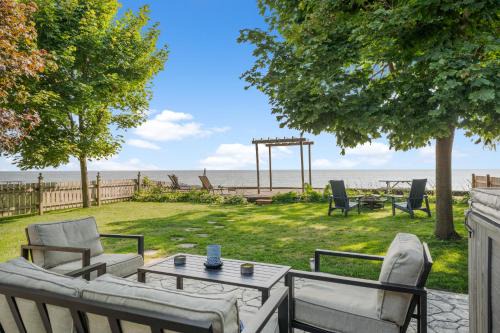 Leamington House | Birds Eye View on Erie with Hot Tub & Game Room