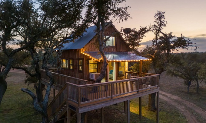 Willow City Other | Birds Nest, hot tub, pool, views, Willow Sky Ranch, pets friendly