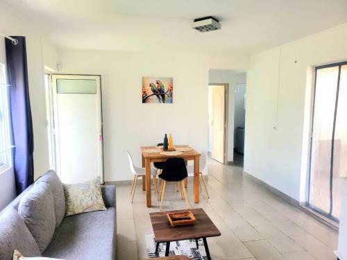 Trou aux Biches Apartment | Birds paradise apartment
