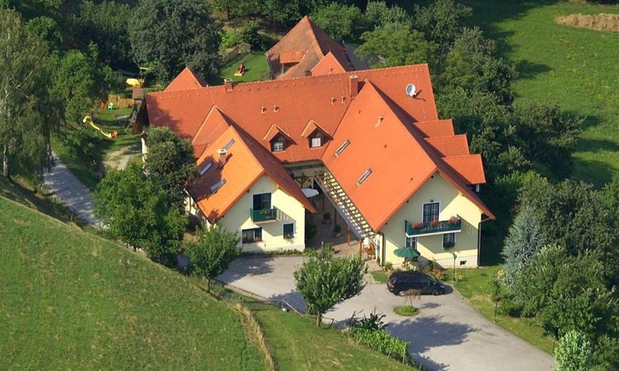 Loipersdorf bei Fuerstenfeld House | Birkenhof Loipersdorf