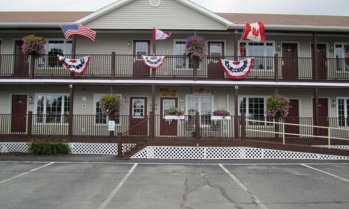 Jackman Hotel | Bishops Country Inn Motel