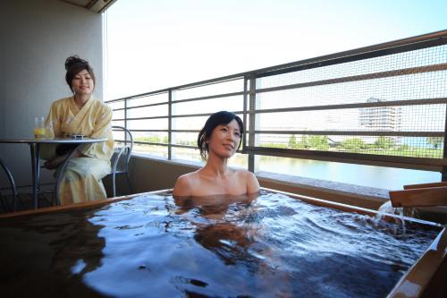 Ogoto Hotel | Biwako Ryokusuitei
